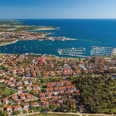 Апартаменты 1 Bedroom Cozy In Duba